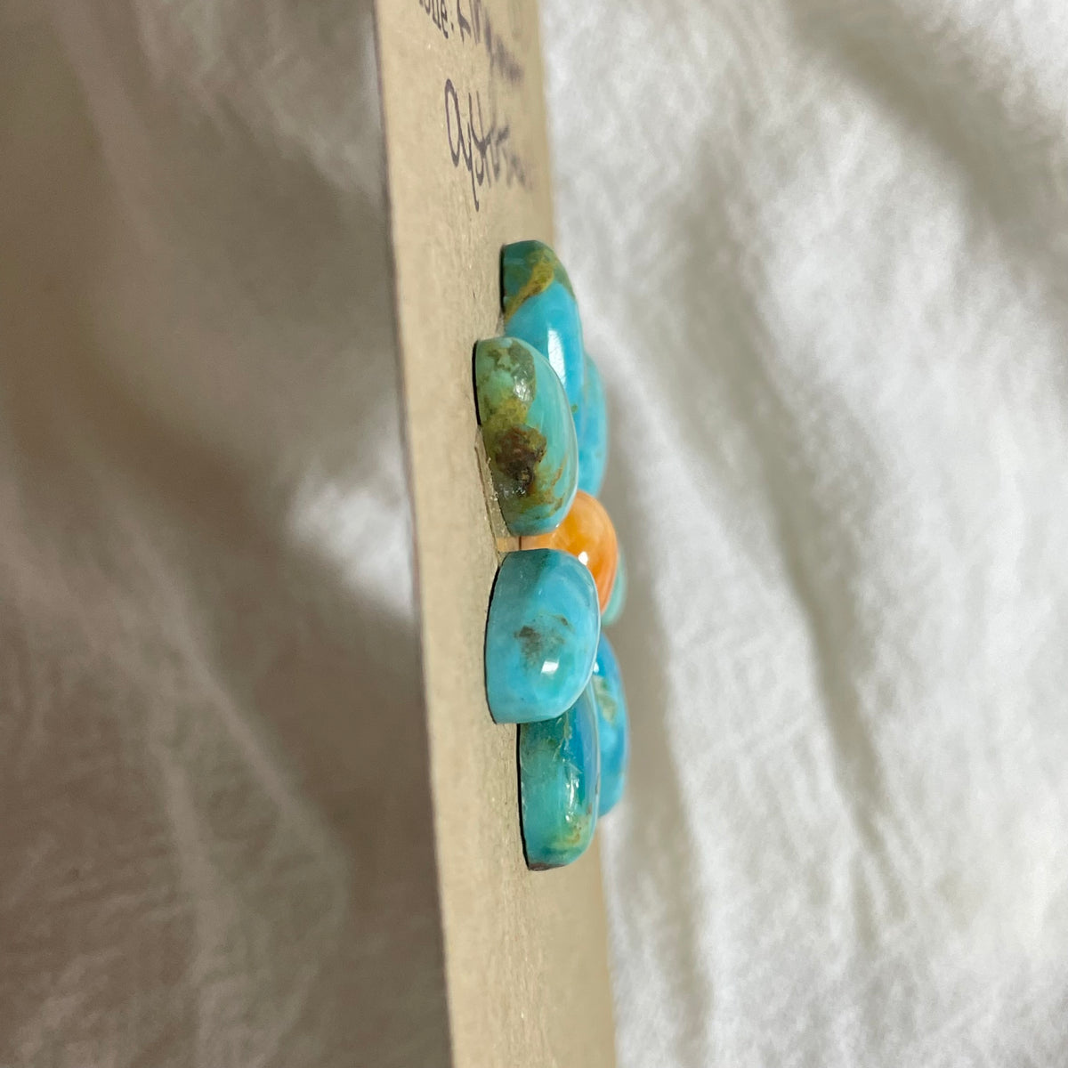 Kingman Turquoise / Oyster Shell Cabochon - KO18