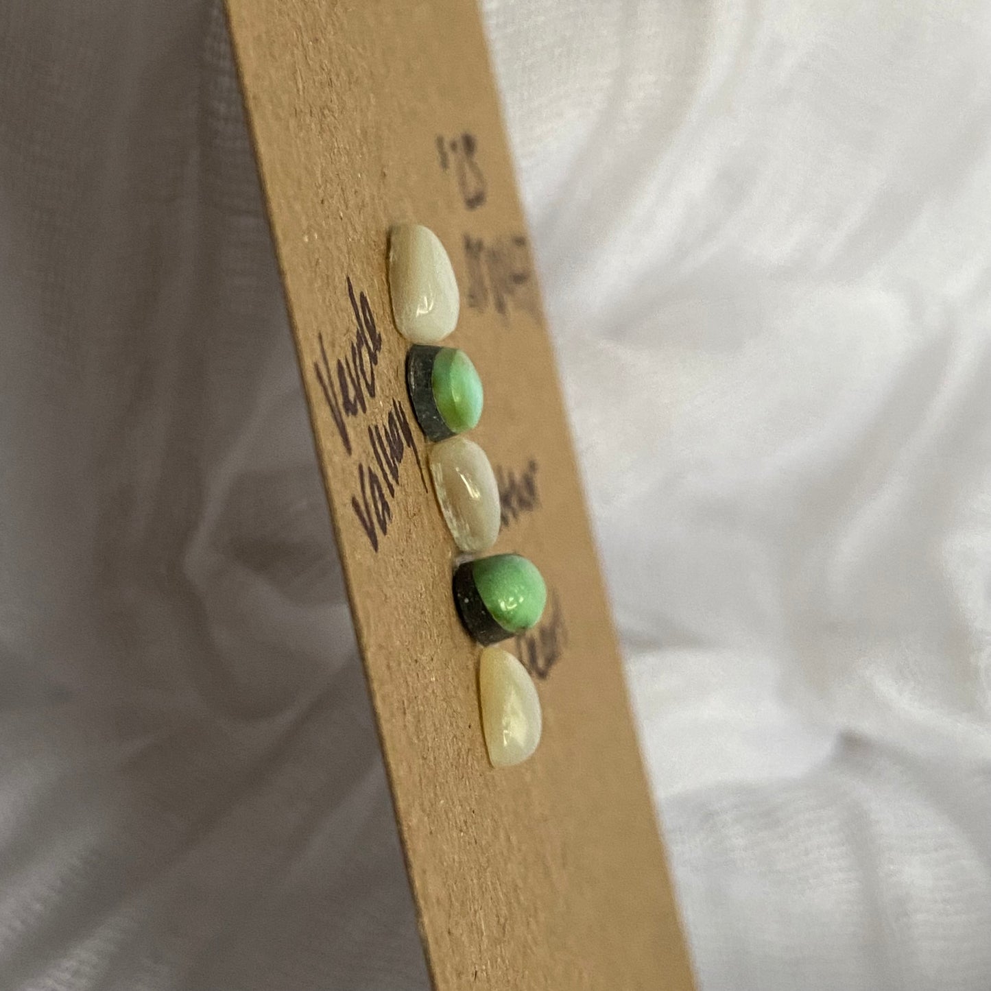 Mother of Pearl / Verde Valley Cabochon - MIX147