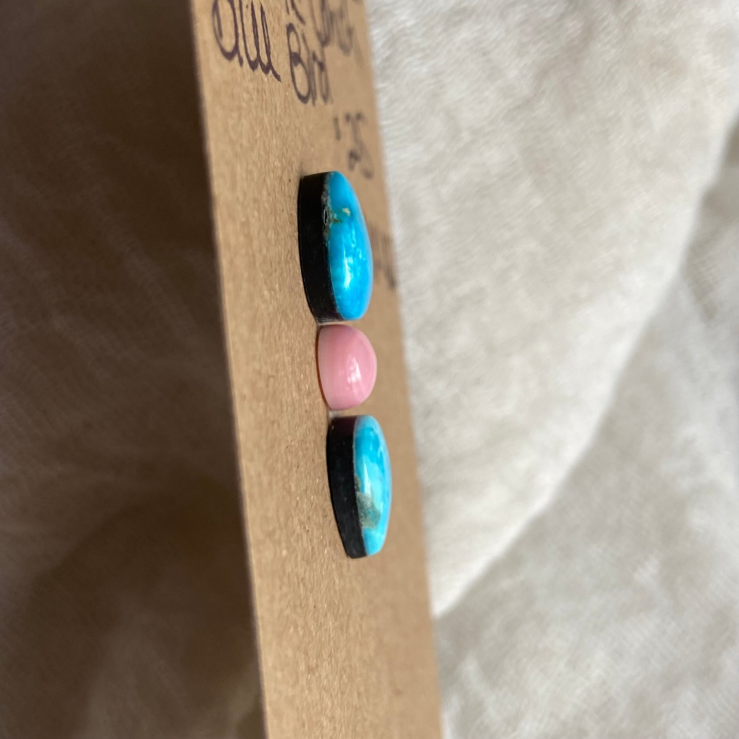 Blue Bird /  Pink Conch Cabochon - MIX162