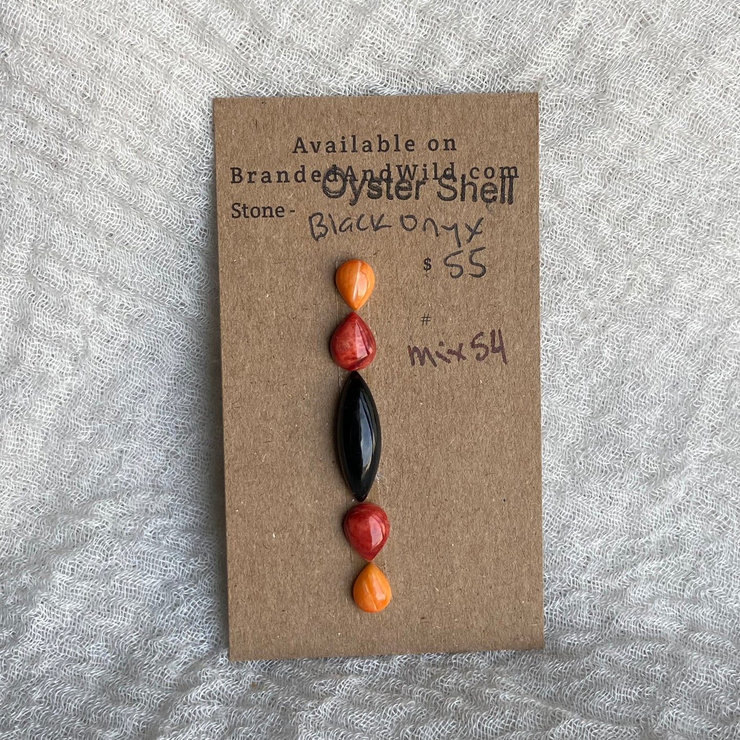 Oystershell - Black Onyx Cabochon - MIX54