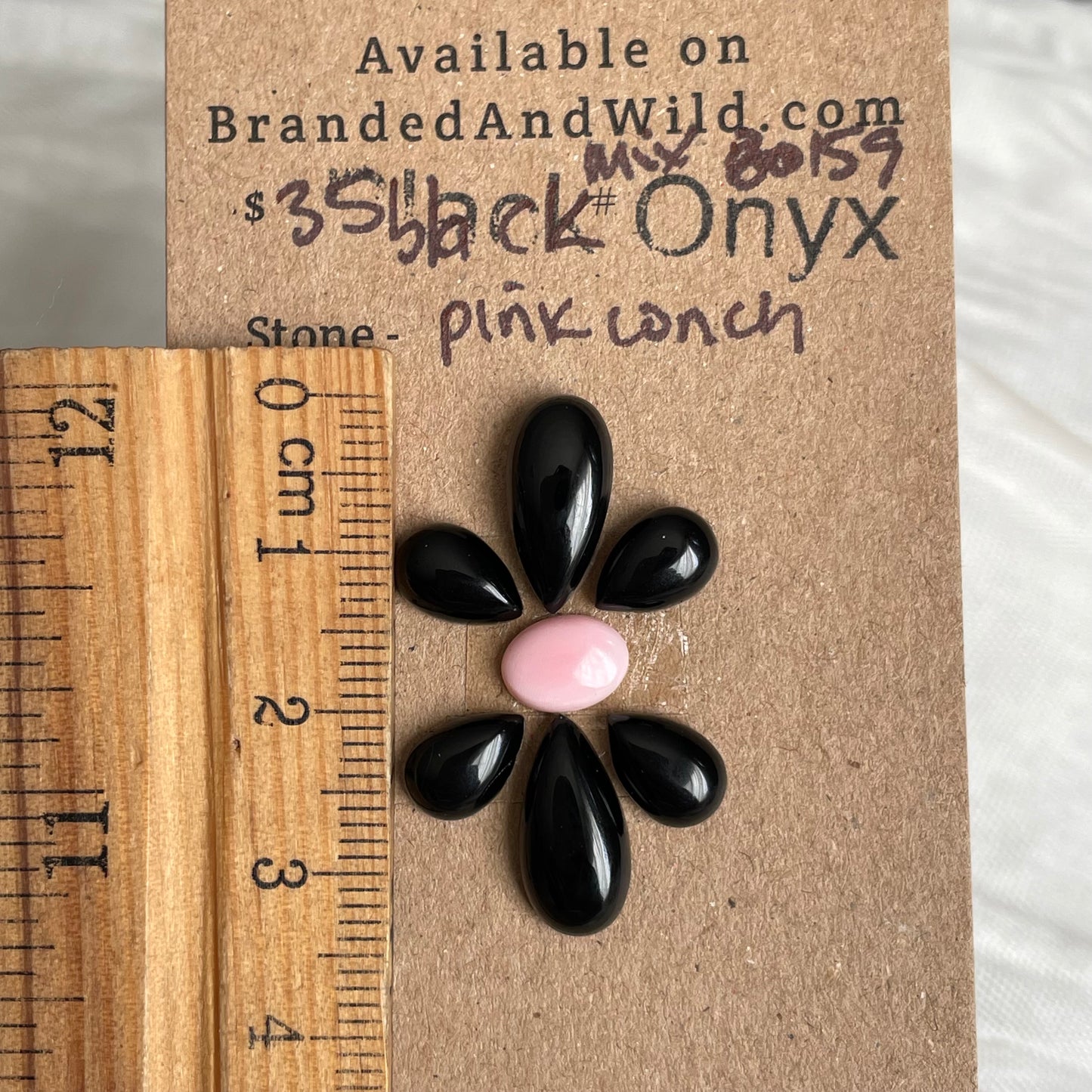 Black Onyx / Pink Conch Cabochon - MIX159 0F0C0869-098C-4FB3-9AB1-313B1C8FA04A Brandedandwild.com