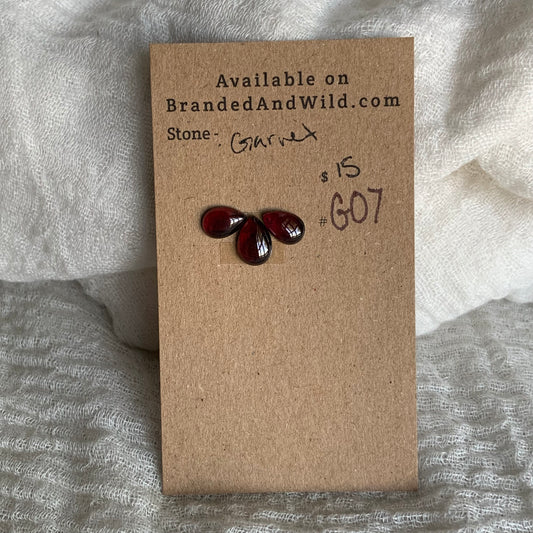 Garnet Cabochon - G07