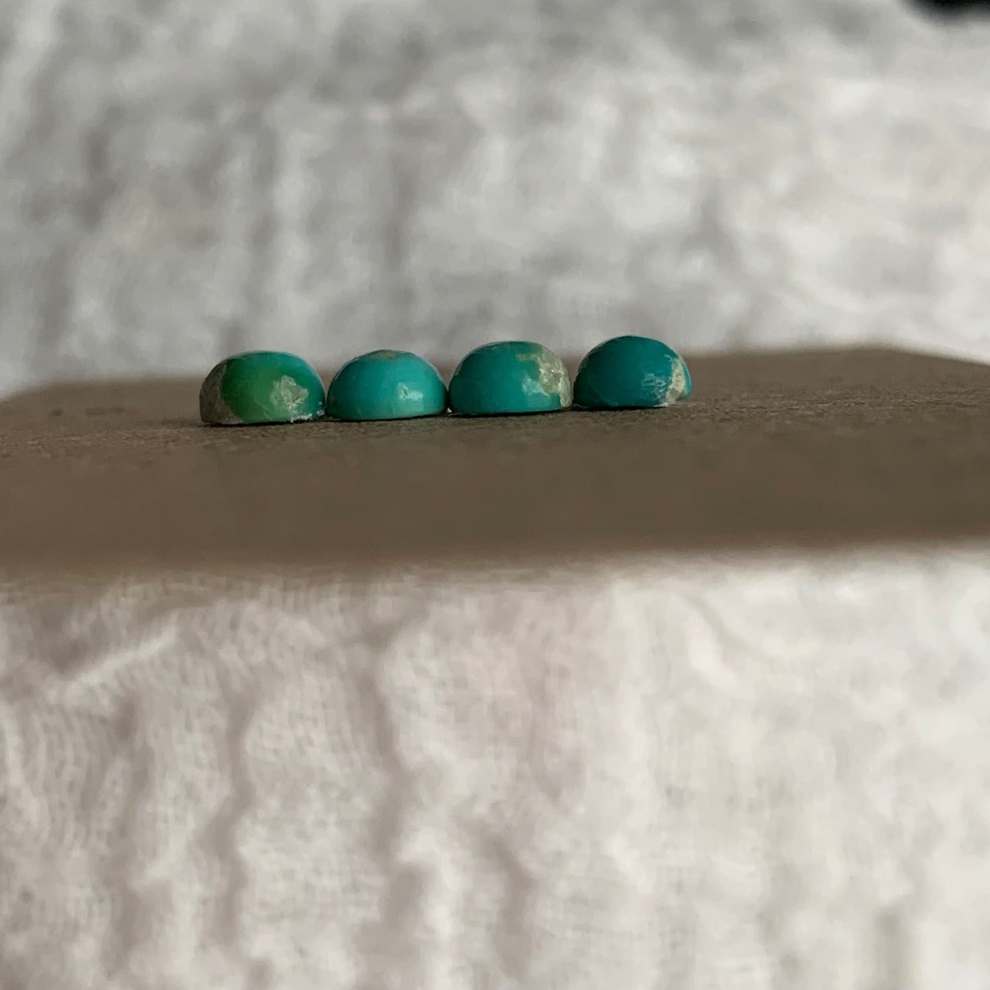 Kingman Turquoise Cabochon 5mm - KT06