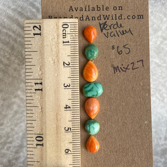 Verde Valley / Oyster Shell Cabochon - Mix27