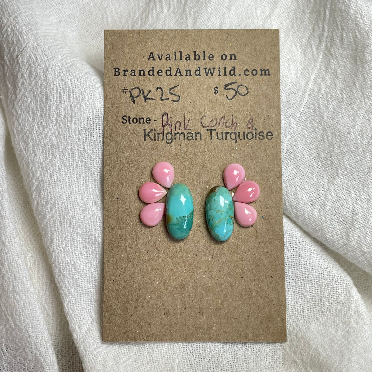 Pink Conch / Kingman Turquoise Cabochon - PK25