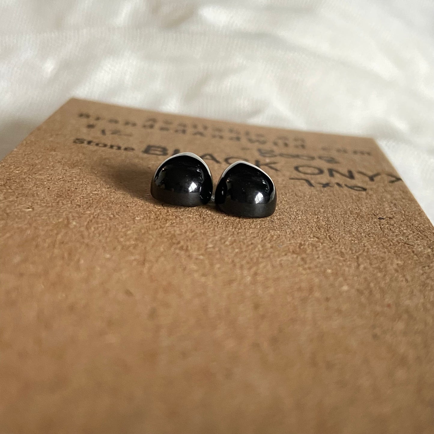 Black Onyx - Cabochon - B008 14BA6312-E21F-44F3-834F-EE7897B9724B Brandedandwild.com