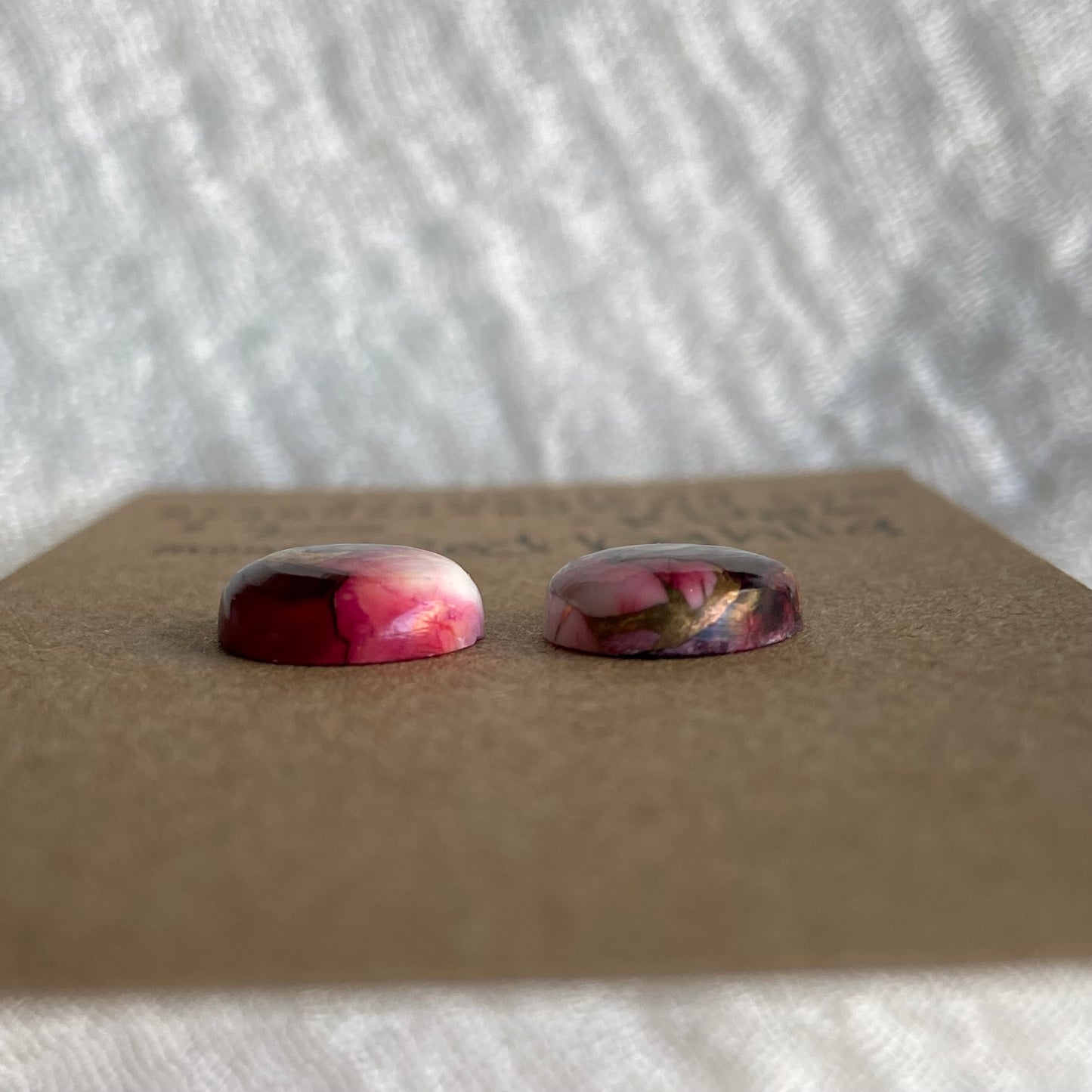 Red Dahlia Cabochon - RD86