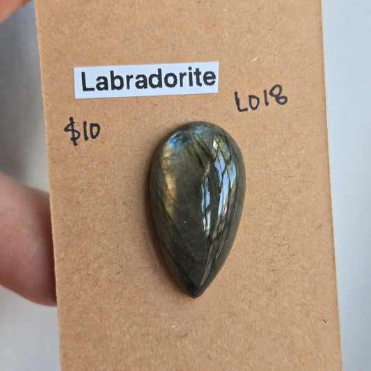 Labradorite Cabochon - L022