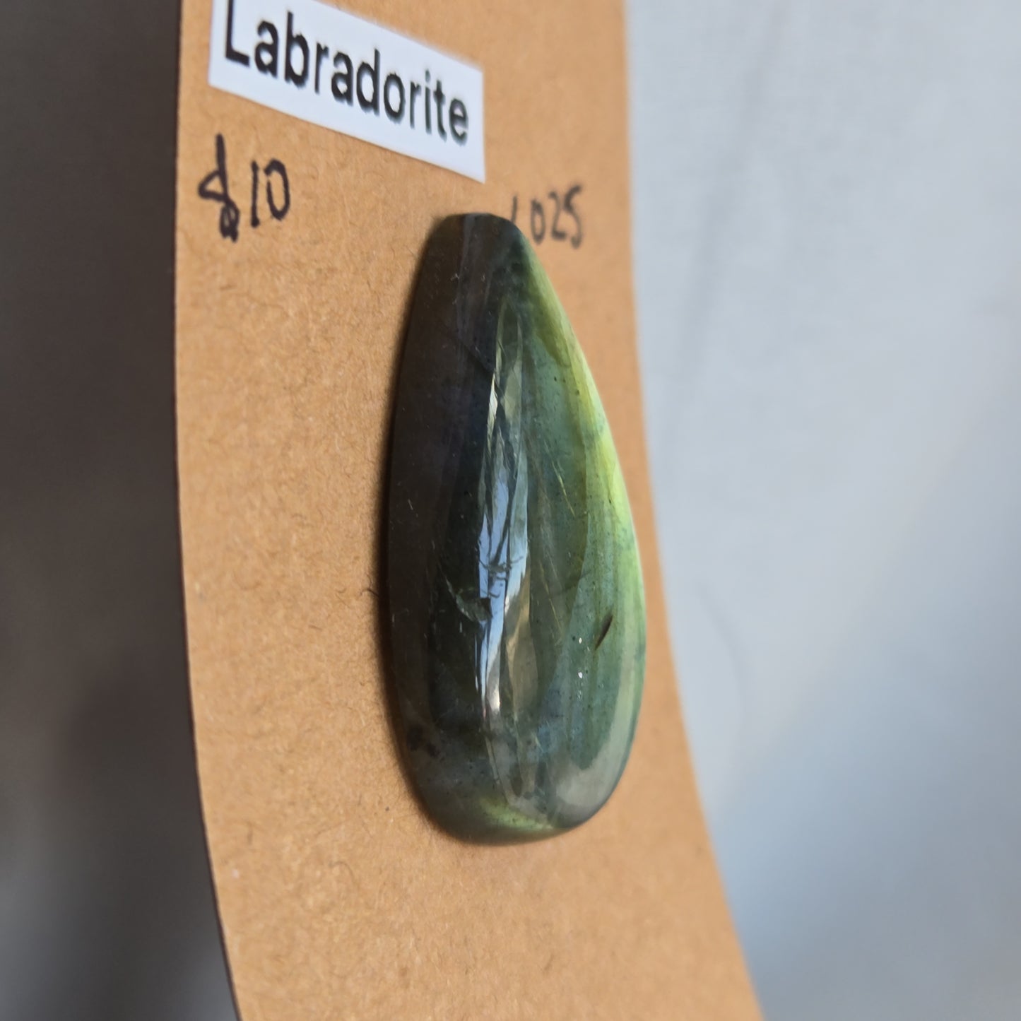 Labradorite Cabochon - L025