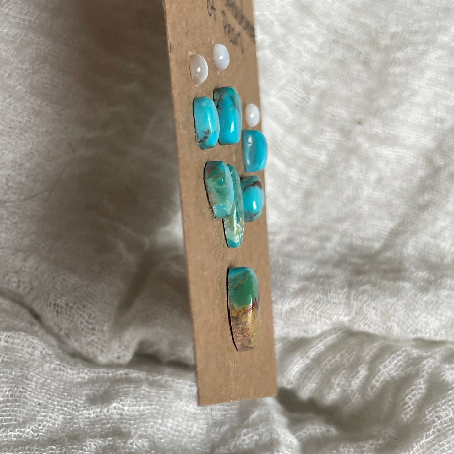 Mother of Pearl / Kingman Cabochon - MIX4
