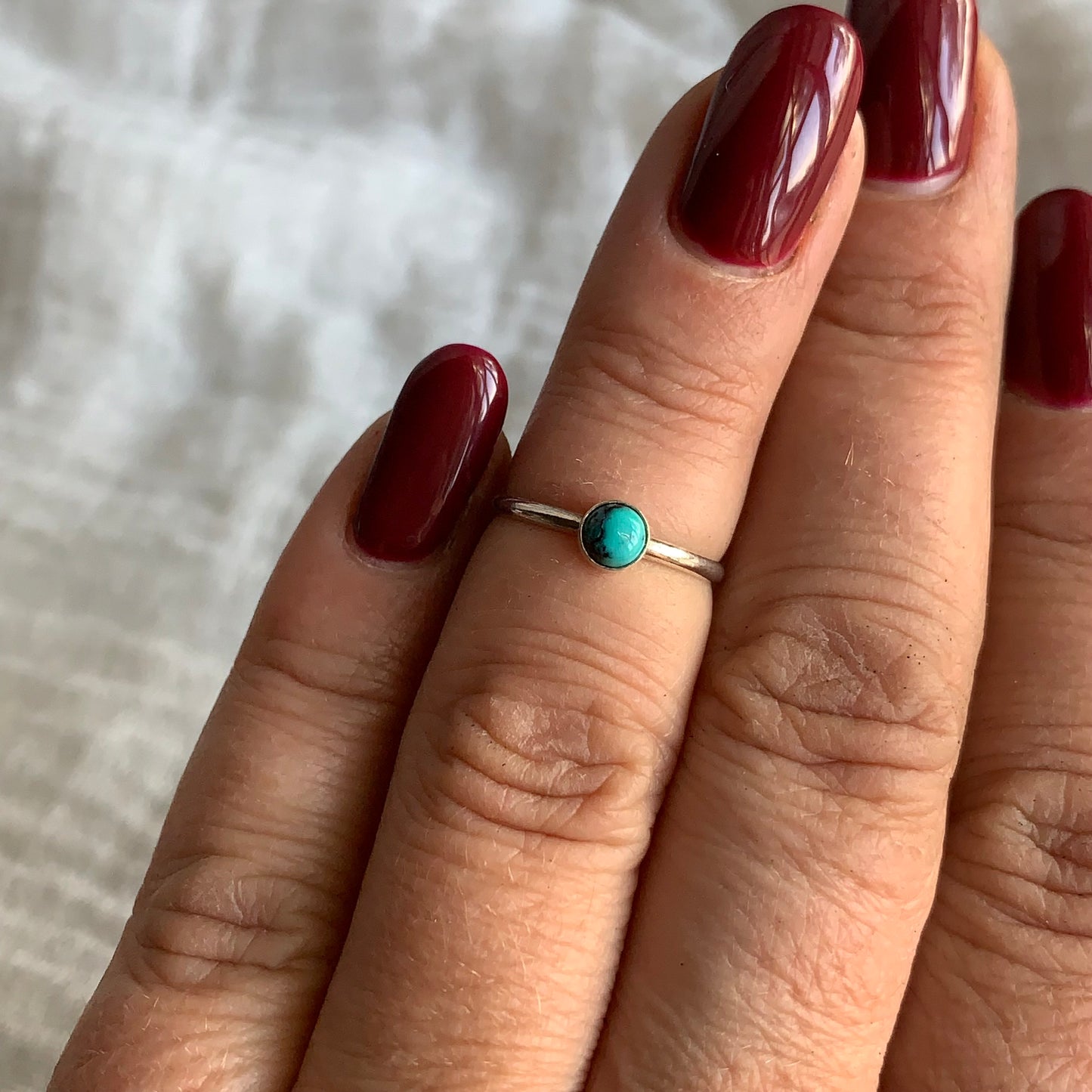 Sterling Silver Ring - R22  Size - 5