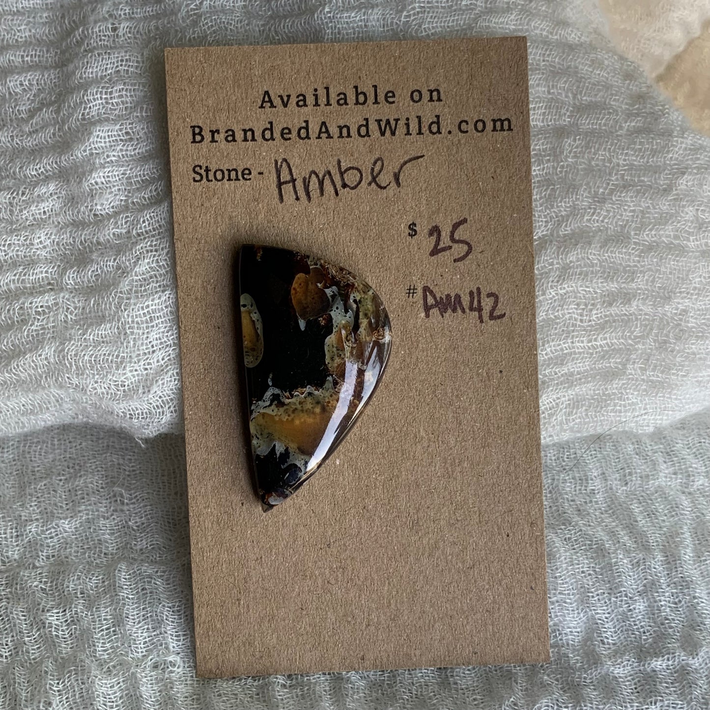 Amber Cabochon AM42