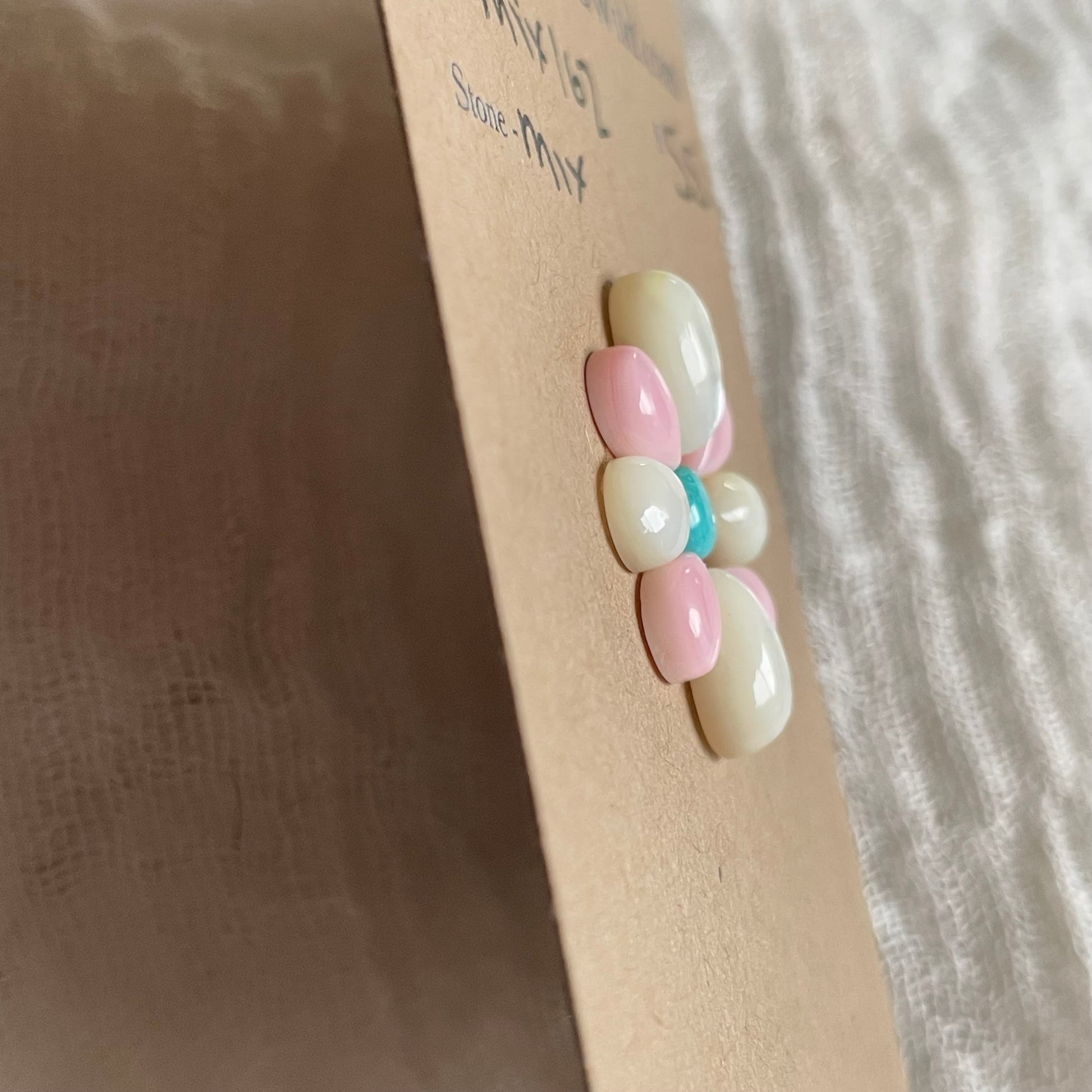 Pink Conch Mix Cabochon - MIX162 1EB68058-296E-471E-BAC9-CD5BD8A43CD3 Brandedandwild.com