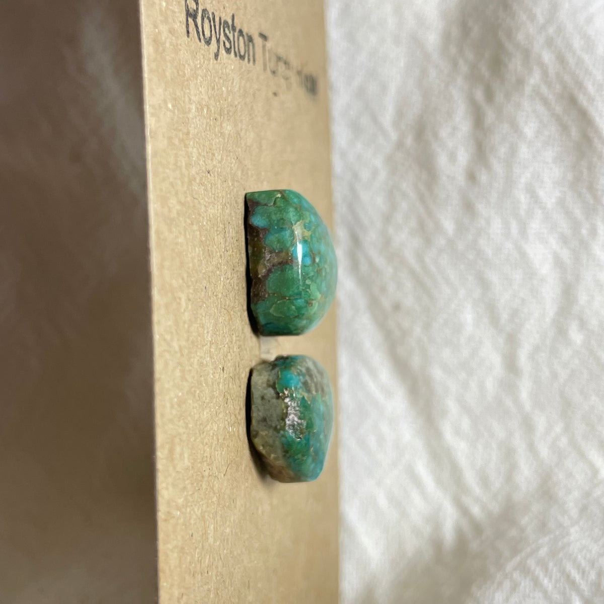Royston Turquoise Cabochon - R83