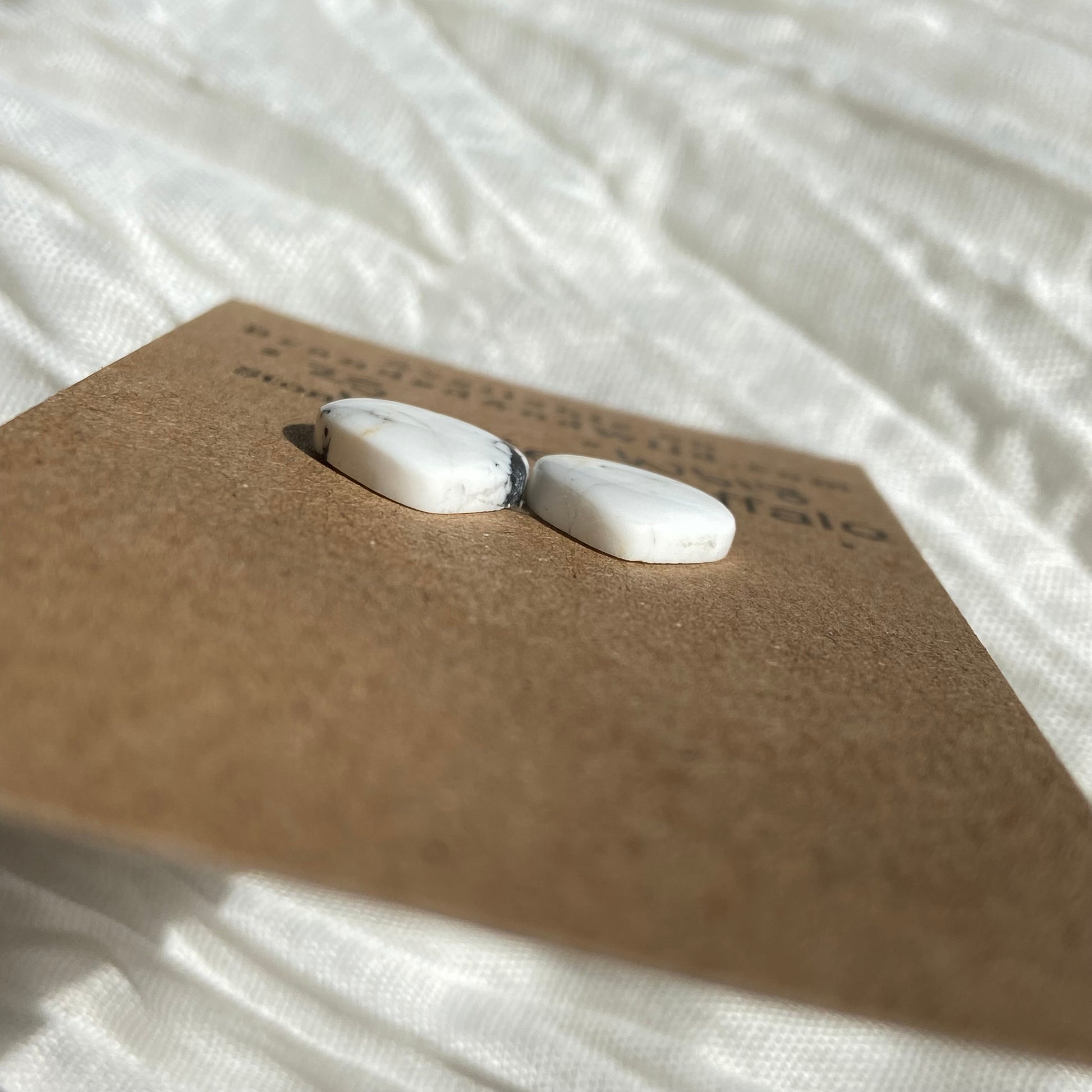 White Buffalo Cabochon - WB18 1FD211EC-A1A4-4BC8-9D03-F6EE38D028AD Brandedandwild.com