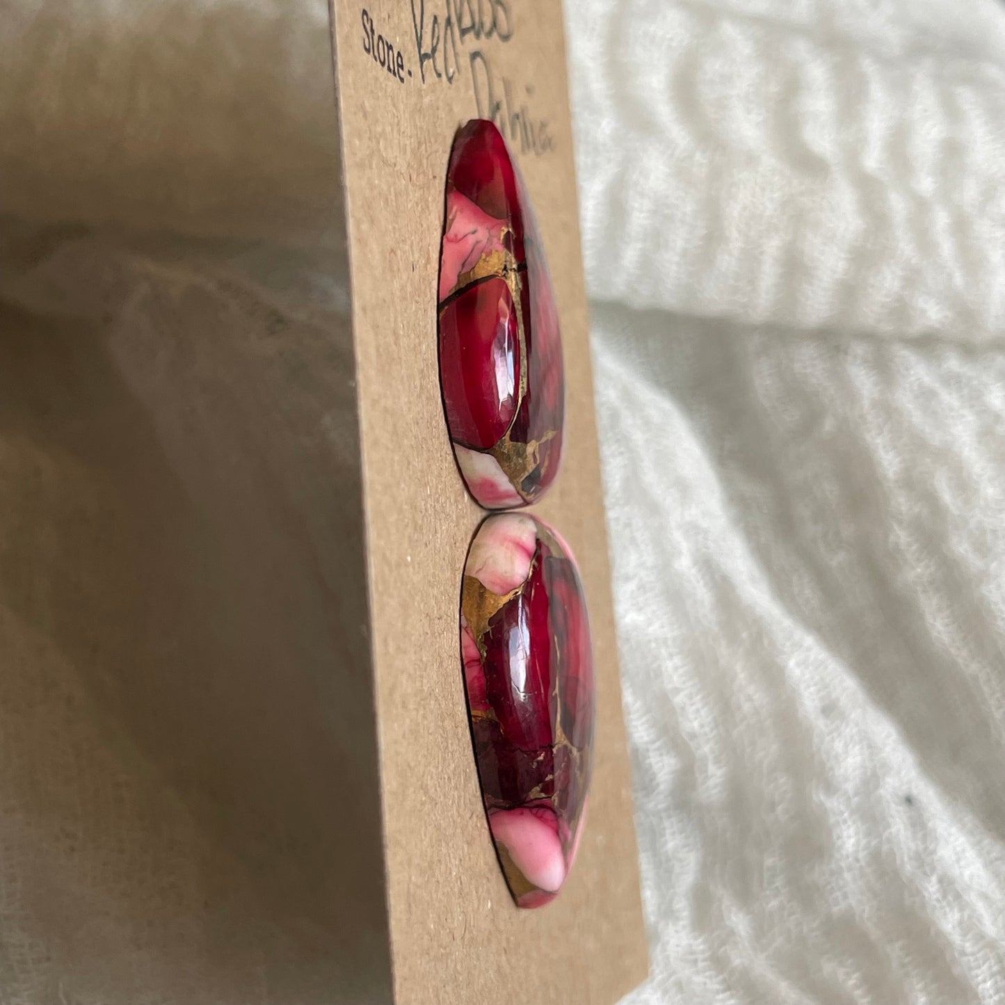 Red Dahlia Cabochon - RD50