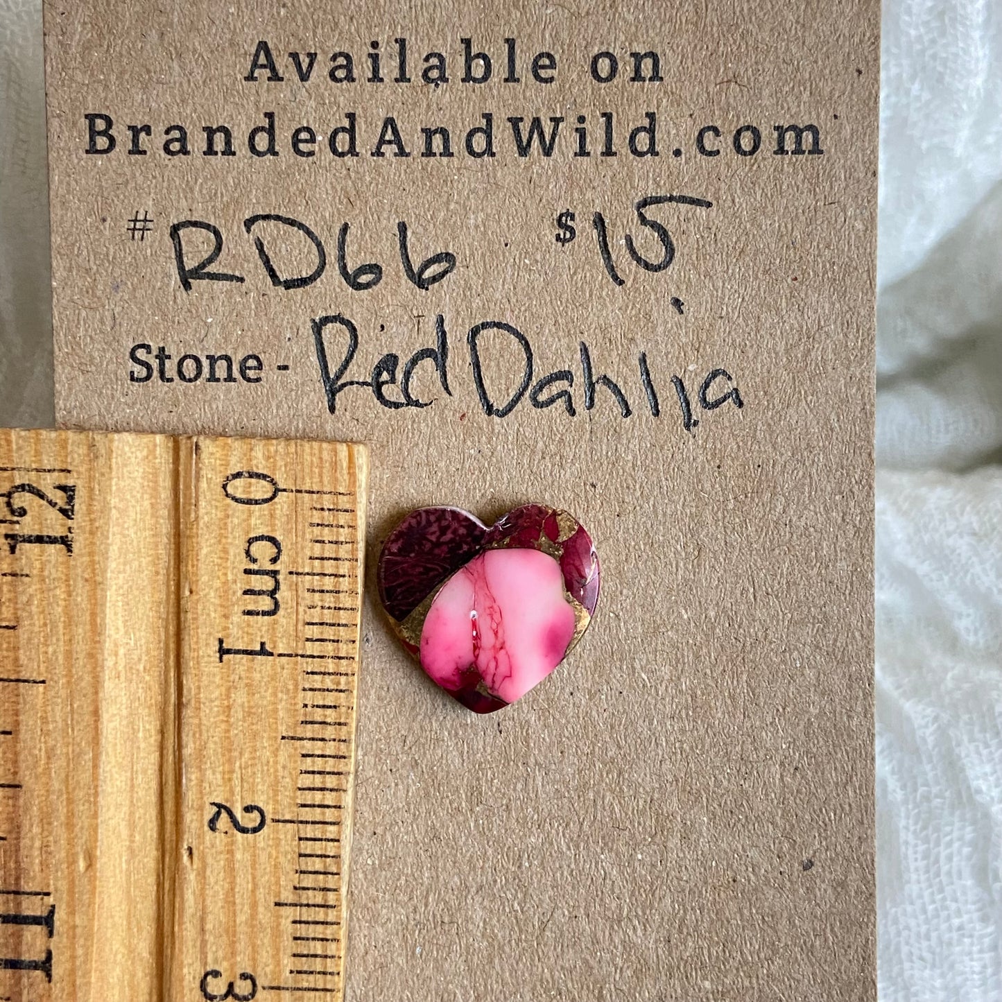 Red Dahlia Cabochon - RD66