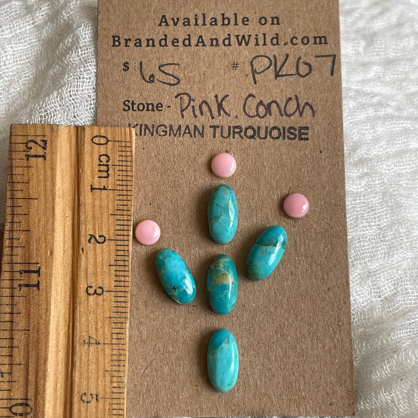 Pink Conch / Kingman Turquoise Cabochon - PK07