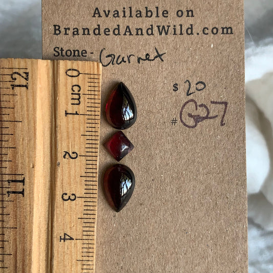 Garnet Cabochon - G27