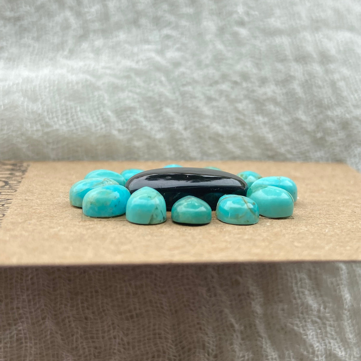 Kingman / Black Onyx Cabochon - Mix134