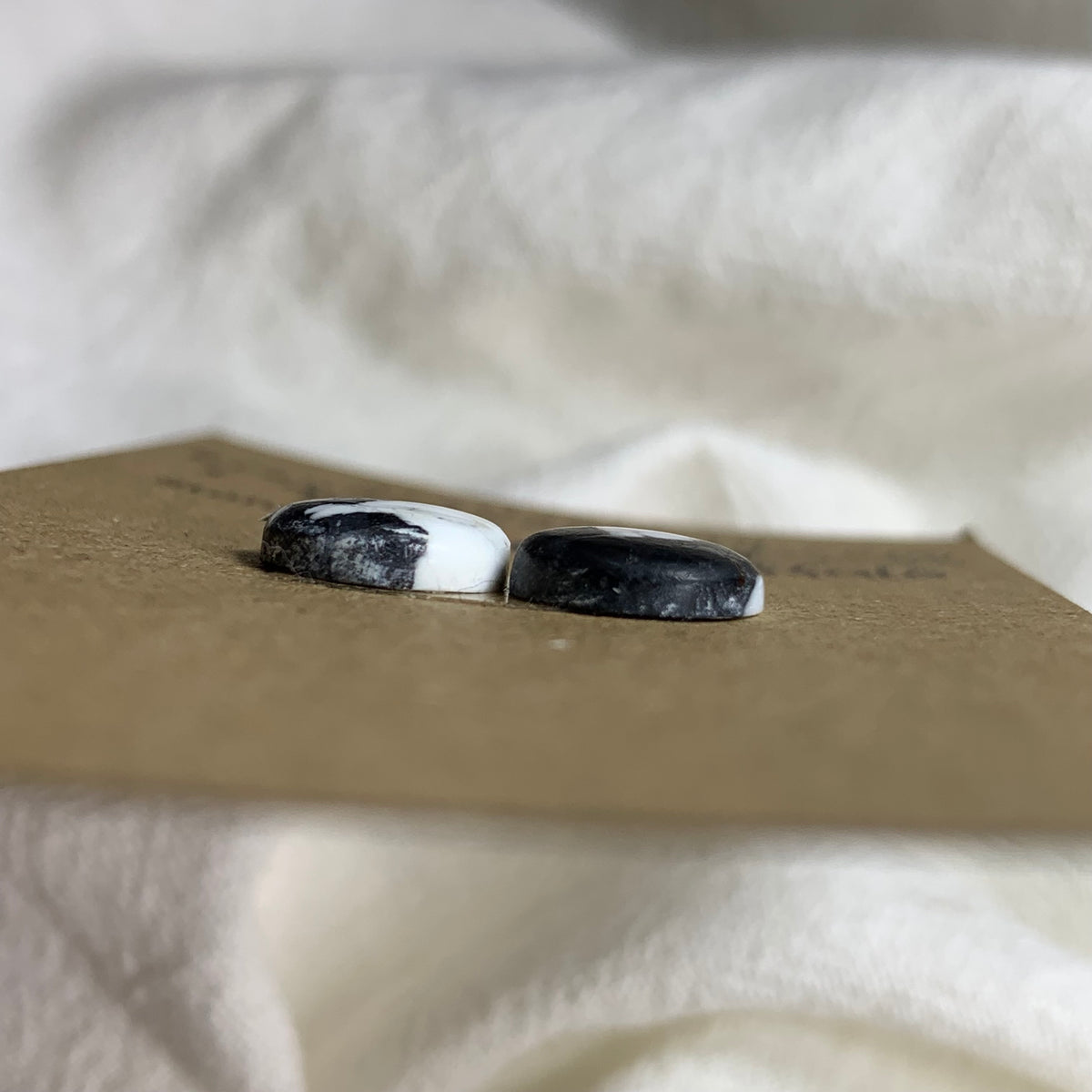 White Buffalo Cabochon - WB38 24A40838-3452-45F3-8389-F0E4A38D5DBF Brandedandwild.com