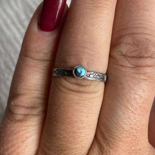 Sterling Silver Ring - R125 Size - 7.5