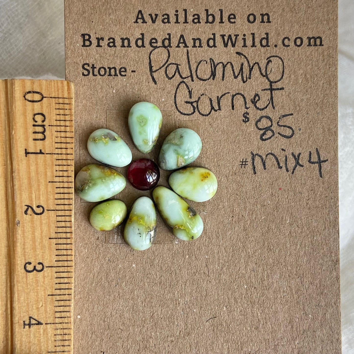 Palomino/Golden Hill/Sonoran Turquoise/Pink Conch/Oyster Shell/Garnet Cabochon - MIX4