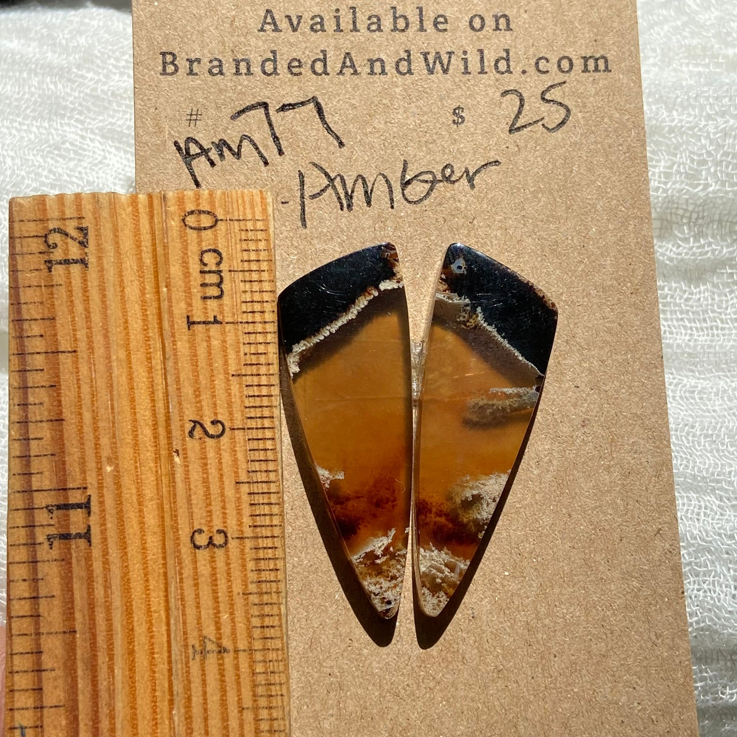 Amber Cabochon AM77
