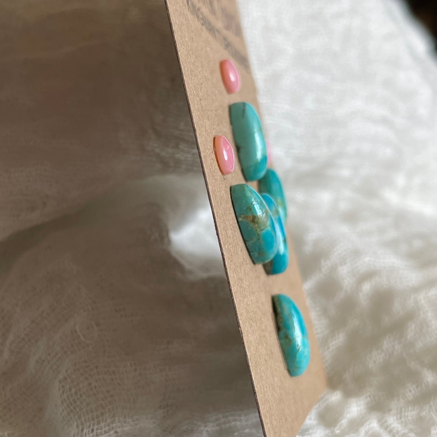 Pink Conch / Kingman Turquoise Cabochon - PK11