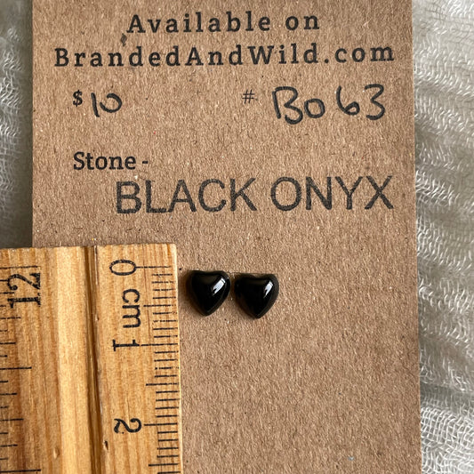 Black Onyx - Cabochon - BO63 28DAA03A-86C4-41C4-A79C-2632AB9D6BAE Brandedandwild.com