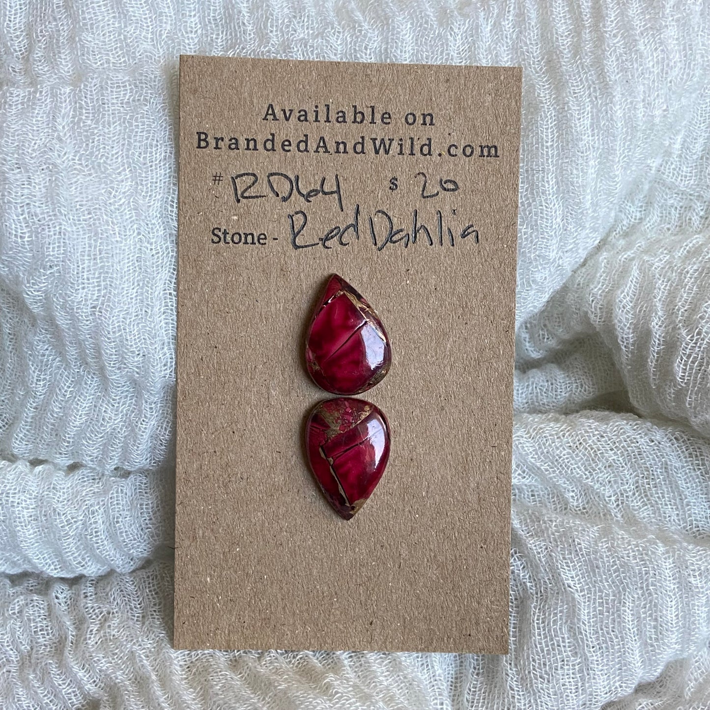 Red Dahlia Cabochon - RD64