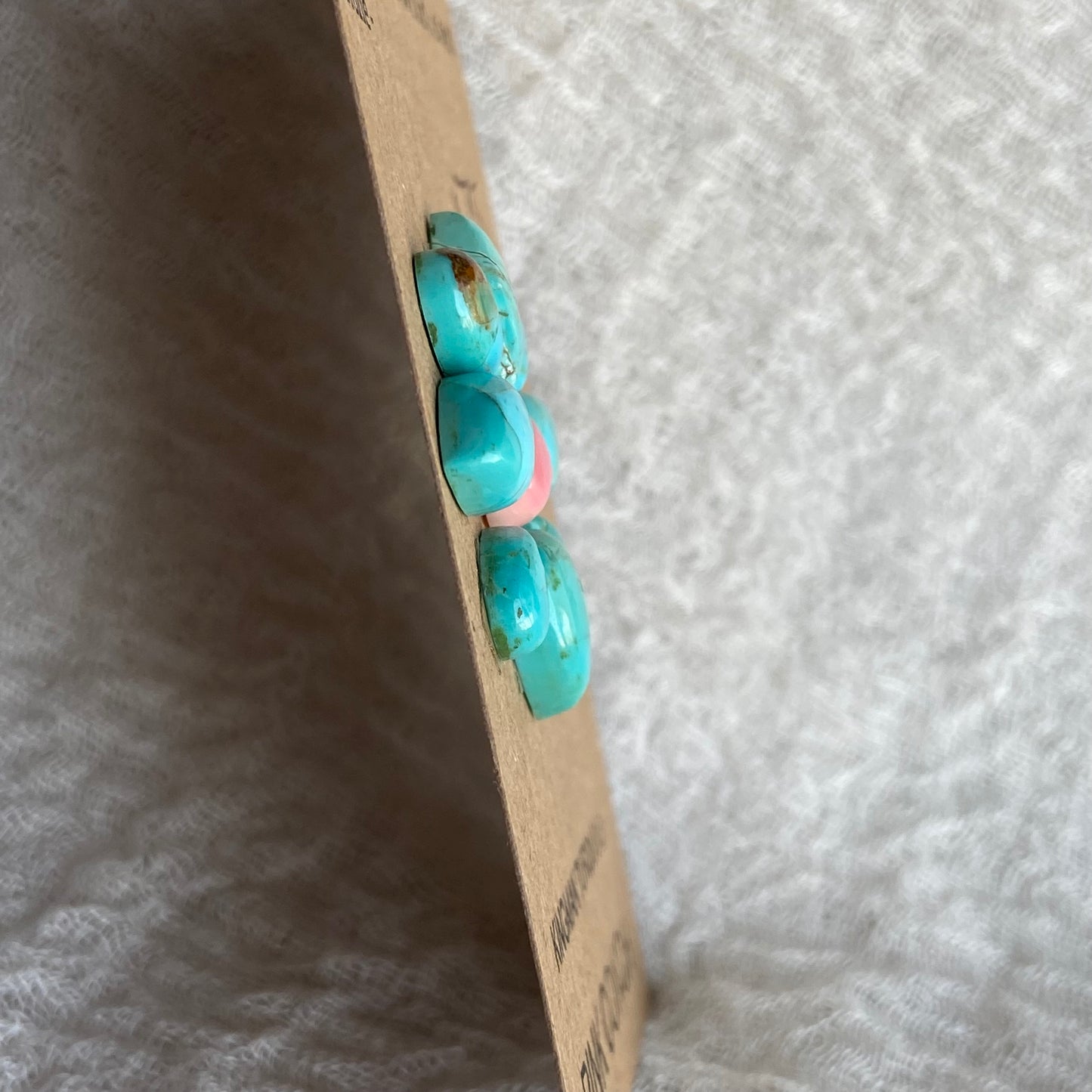 Pink Conch - Kingman Turquoise Cabochon - MIX69