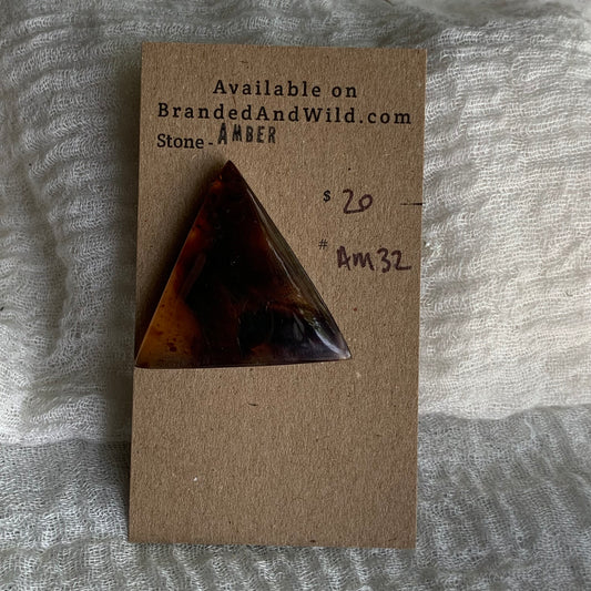 Amber Cabochon AM32