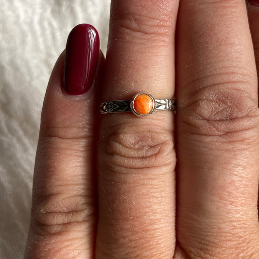 Sterling Silver Ring - R60  Size - 6