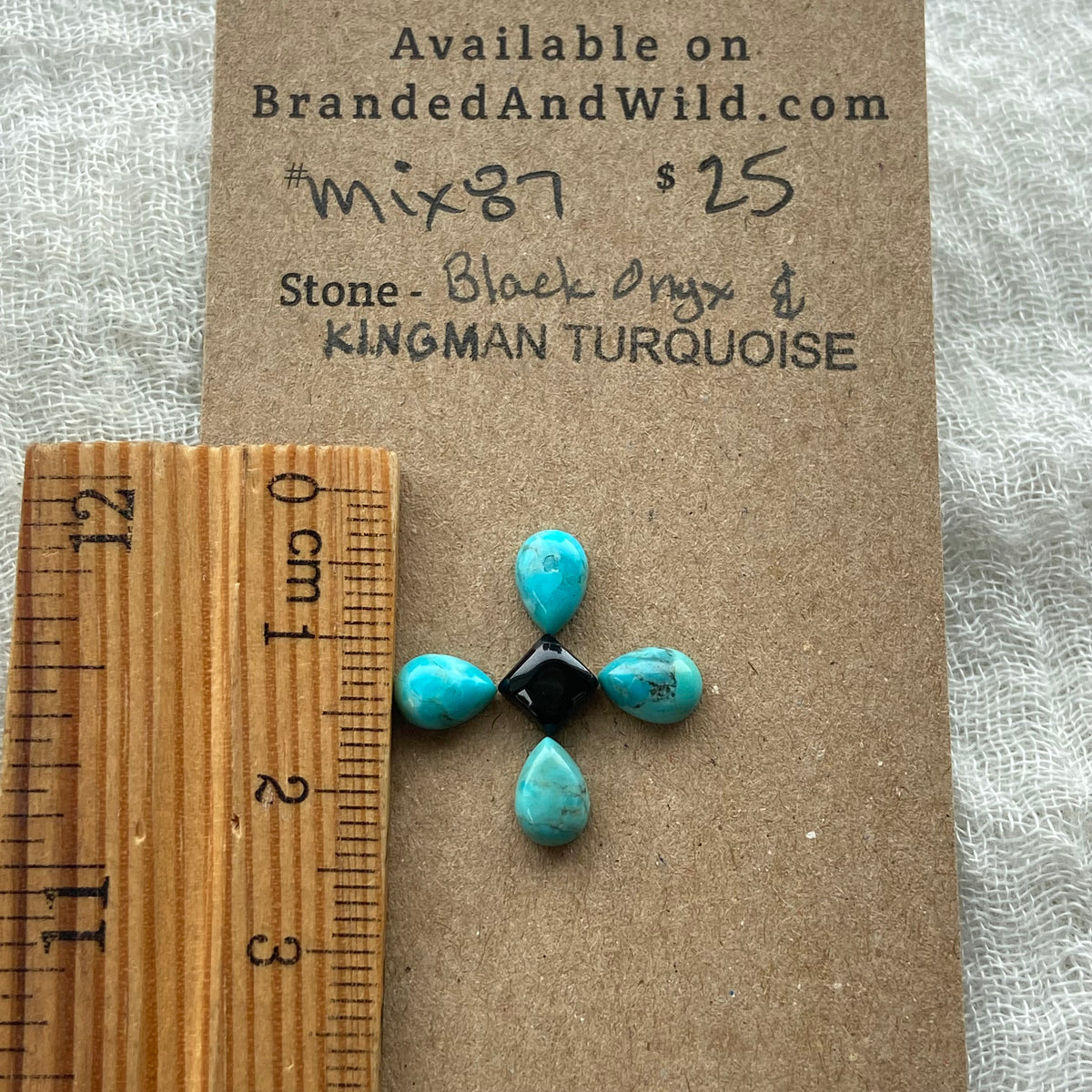 Kingman / Black Onyx Cabochon - MIX87