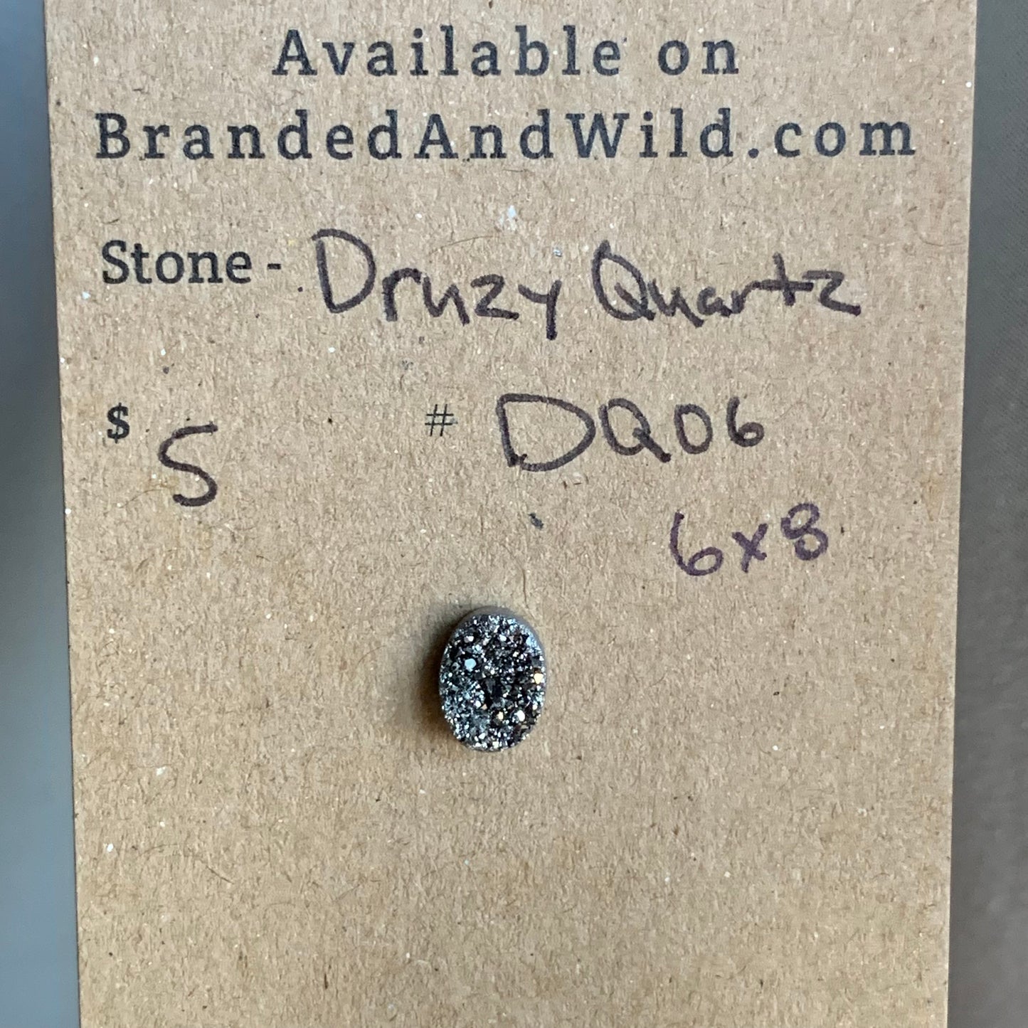 Druzy Quartz Cabochon 6x8 mm - DQ06