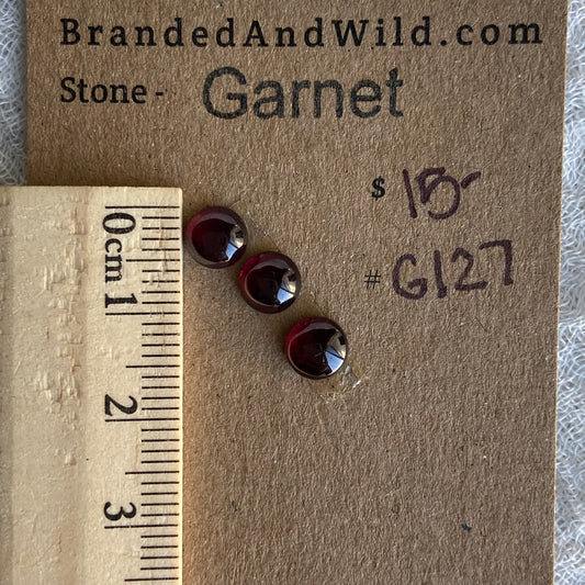 Garnet Cabochon - G127