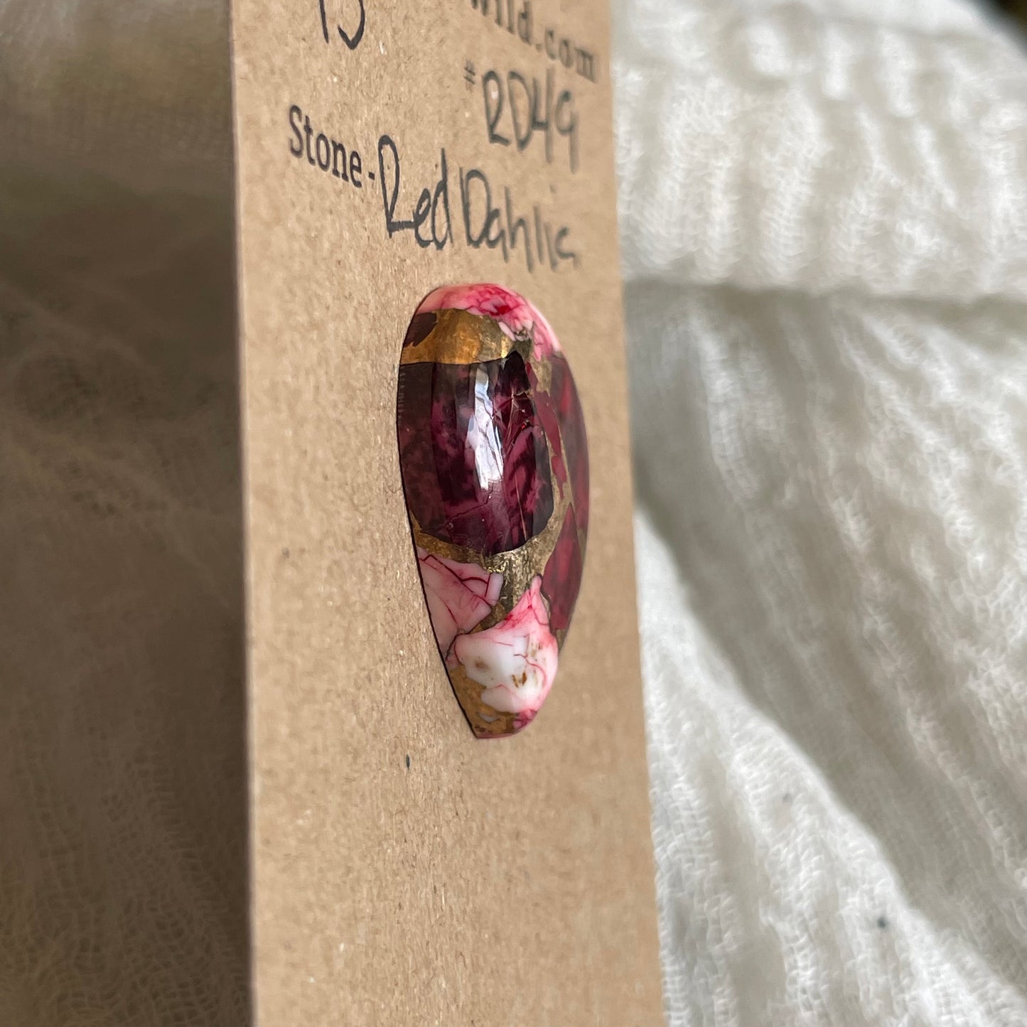 Red Dahlia Cabochon - RD49