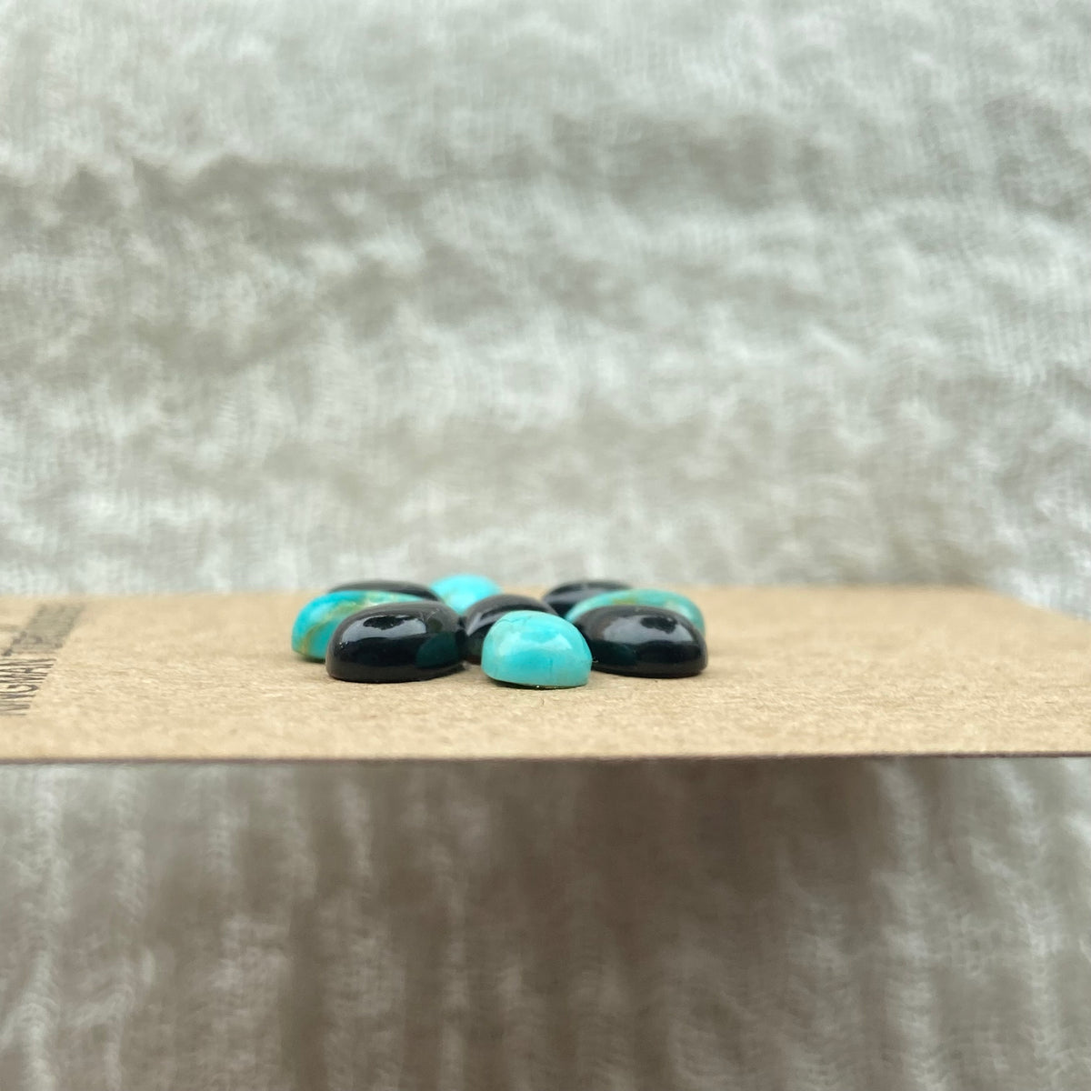 Kingman / Black Onyx Cabochon - Mix82