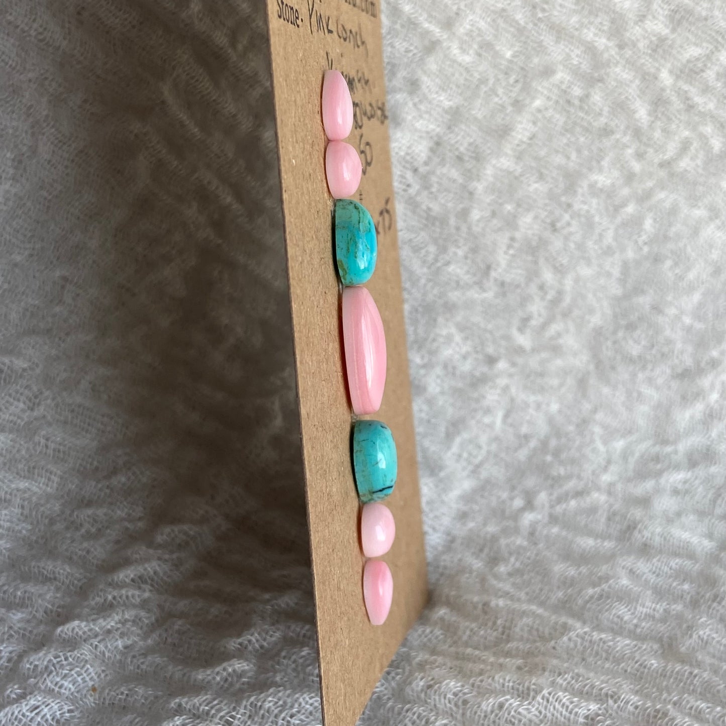 Pink Conch - Kingman Turquoise Cabochon - MIX75