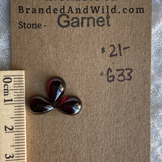 Garnet Cabochon - G33