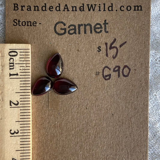 (Copy) Garnet Cabochon - G90