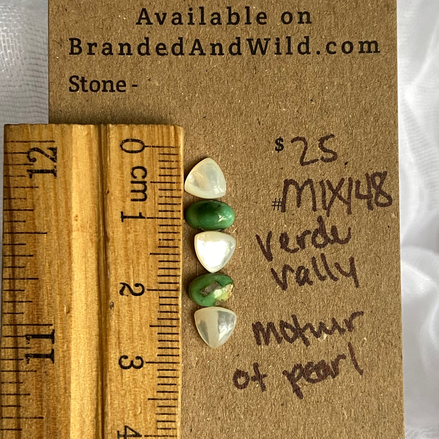 Mother of Pearl / Verde Valley Cabochon - MIX148