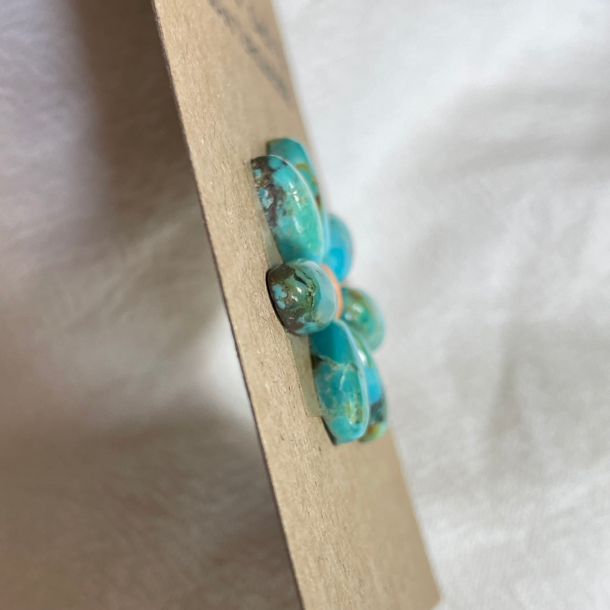 Kingman Turquoise / Oyster Shell Cabochon - KO28