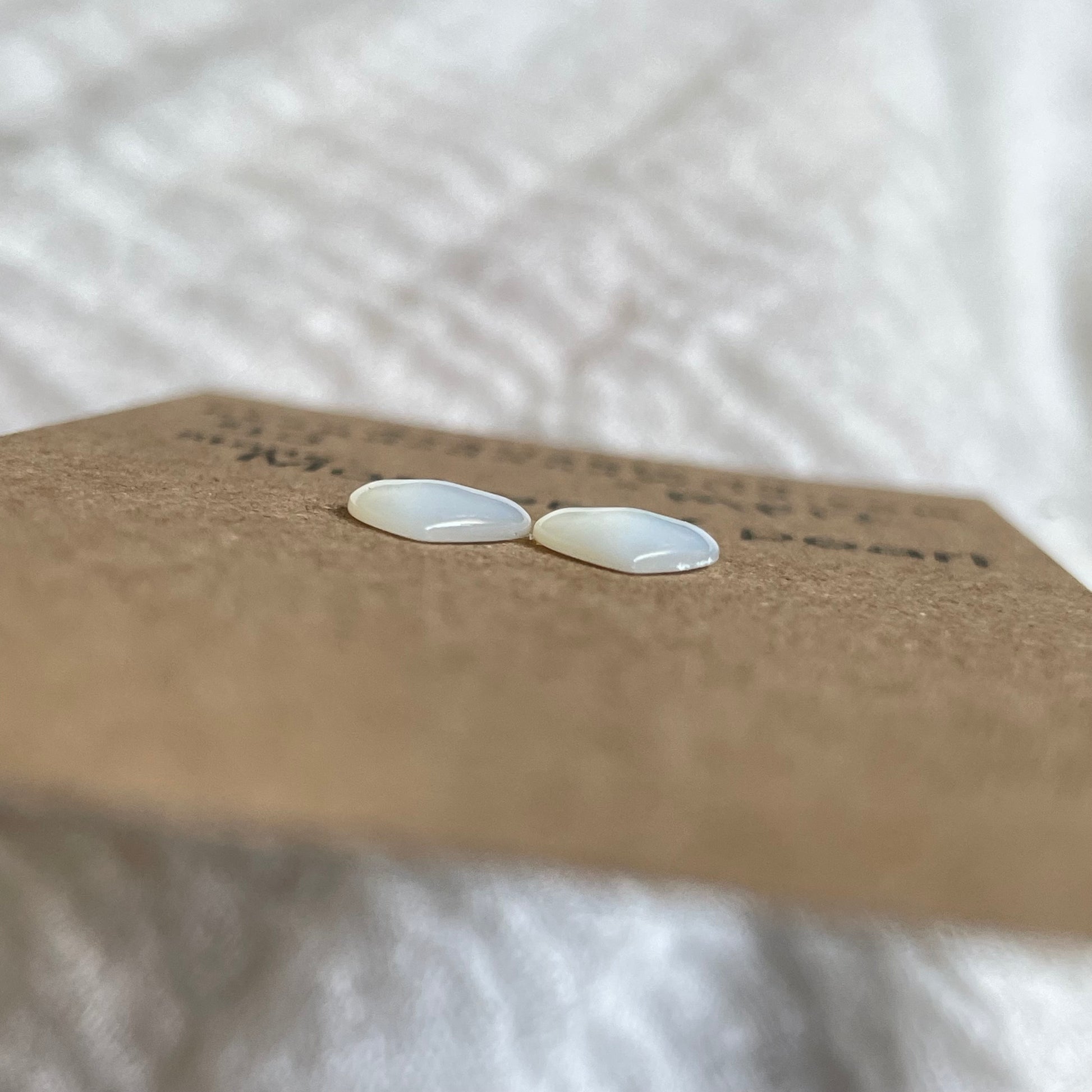 Mother of pearl cabochon - MP12 32F07B19-0043-410A-9AB7-C78E4ED8E121 Brandedandwild.com