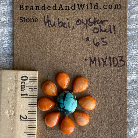 Oystershell - Hubei Turquoise Cabochon - MIX103