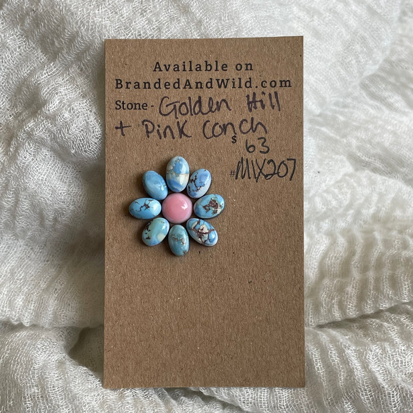 Golden Hill / Pink Conch Cabochon - MIX207