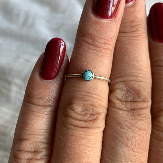 Sterling Silver Ring - R34  Size - 5