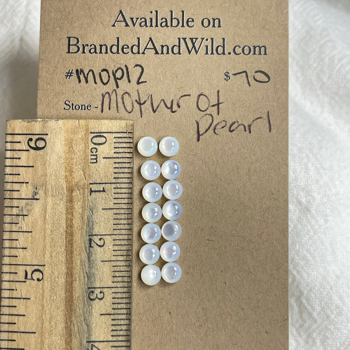 Mother of pearl cabochon - MP12