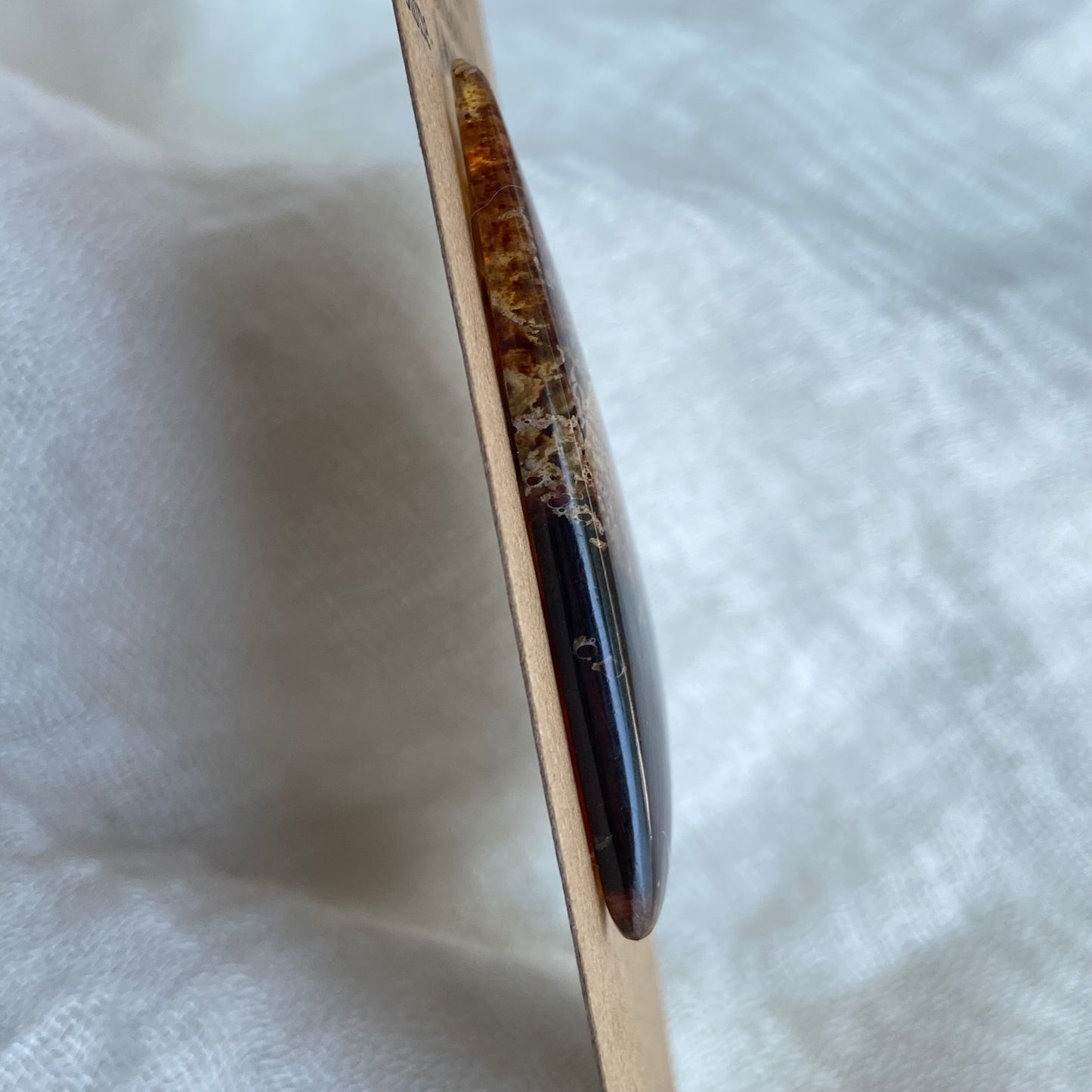 Amber Cabochon AM09